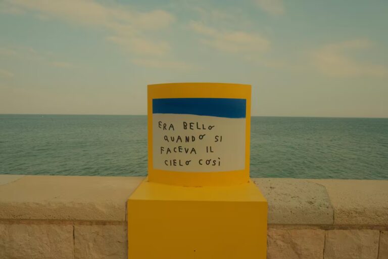 E’ bello ma non comunica