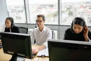 data enrichment automatico crm b2b