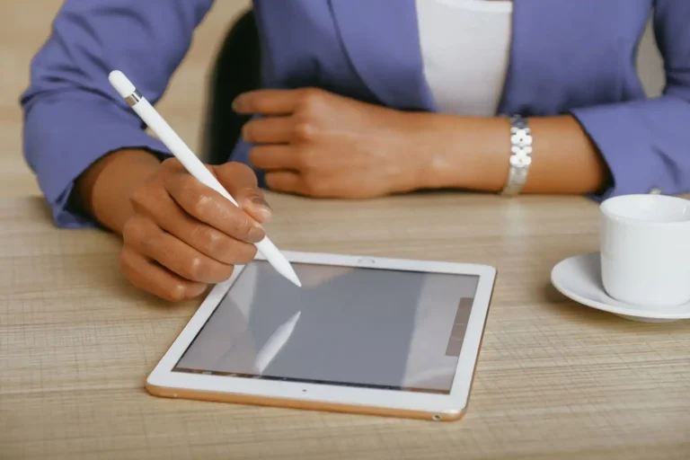 Firma elettronica: davvero pronta per il B2B mobile?